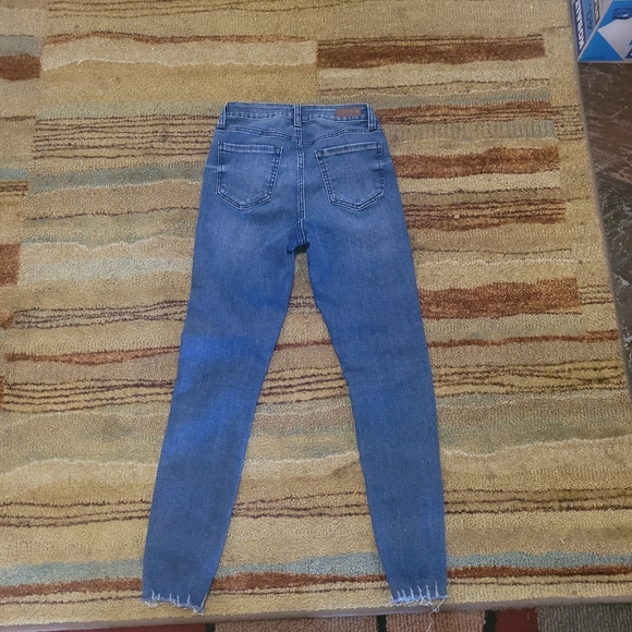 Distressed Hem Denim Jeans - Picture 6 of 8